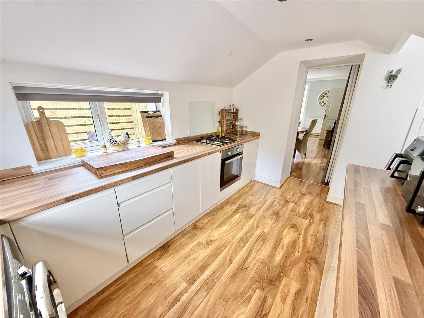 2 bed property in Meadowfoot Road, West Kilbride